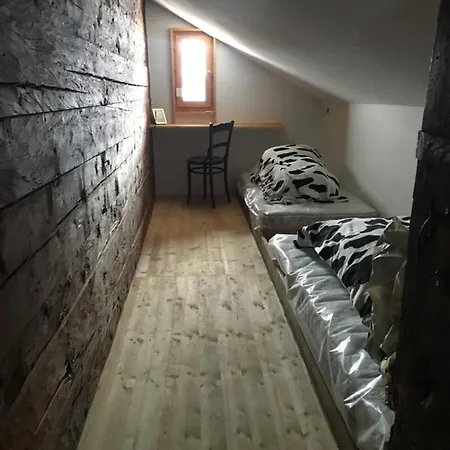 La Maison De Jeanne Apartment